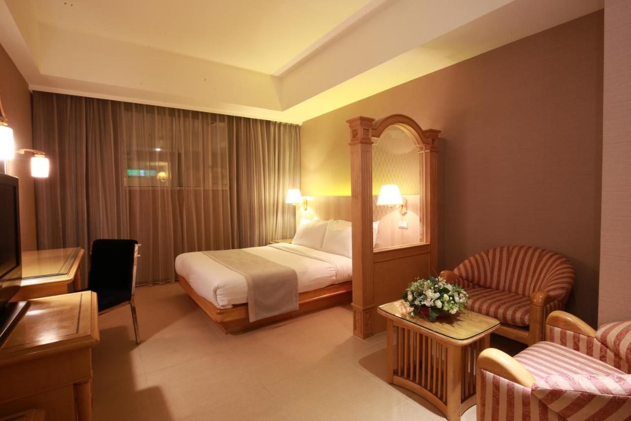 Highness Hotel Guishan Exteriör bild