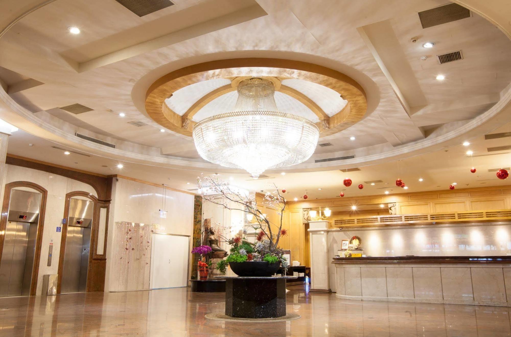 Highness Hotel Guishan Exteriör bild